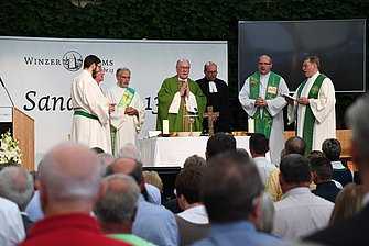 Ecumenical Mass by the catholic Bishop Alois Schwarz and the Protestant pastor Markus Fellinger